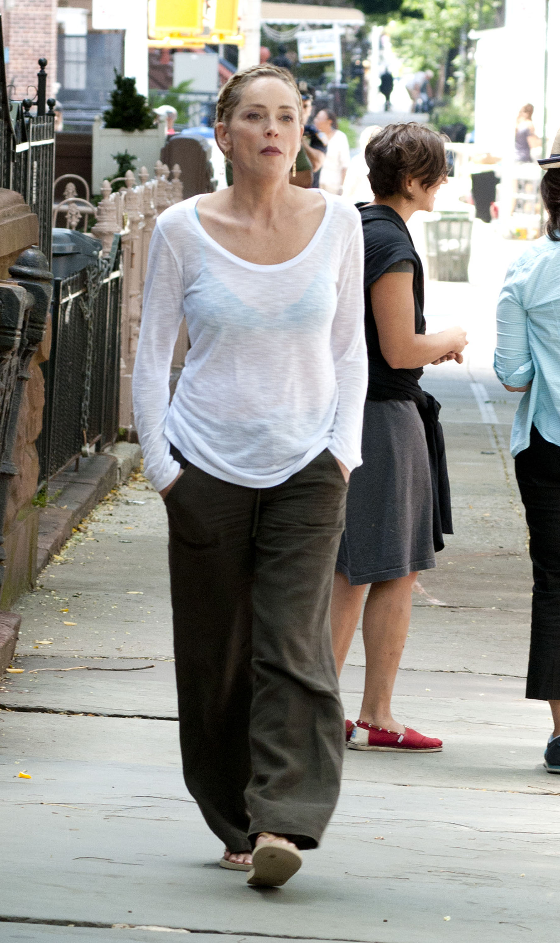 Sharon Stone on the set of 'Gods Behaving Badly' pictures | Picture 63601